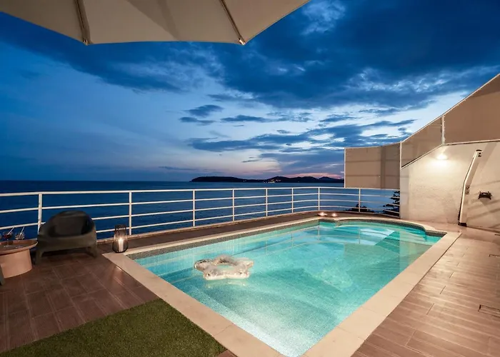 Luce Villa *